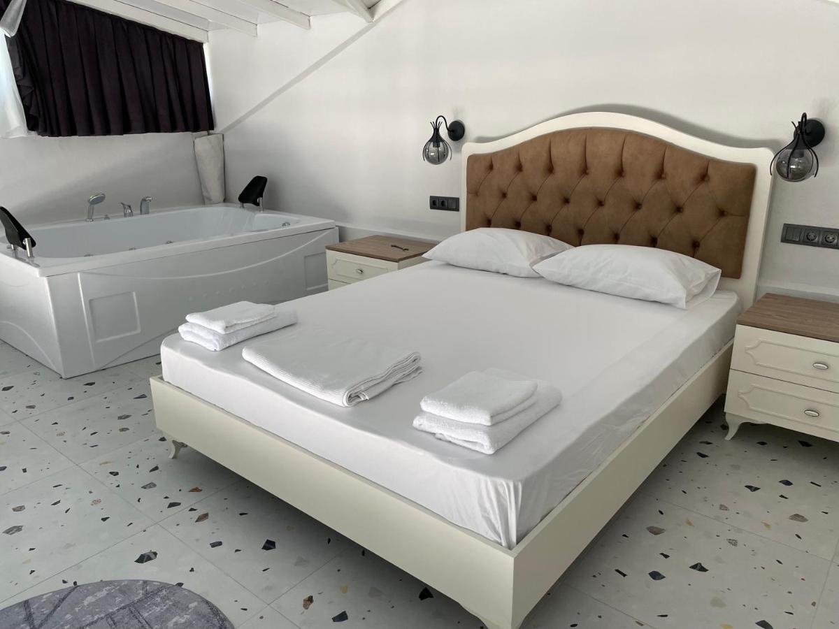 Honeymoon Villa In Gocek Гёчек Экстерьер фото